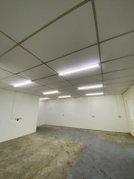 Desa Serdang Balakong Seri Kembangan untuk Untuk Disewa - RM 6,000 /bulan, Mac 2026 - Interior - PropertyGuru.com.my