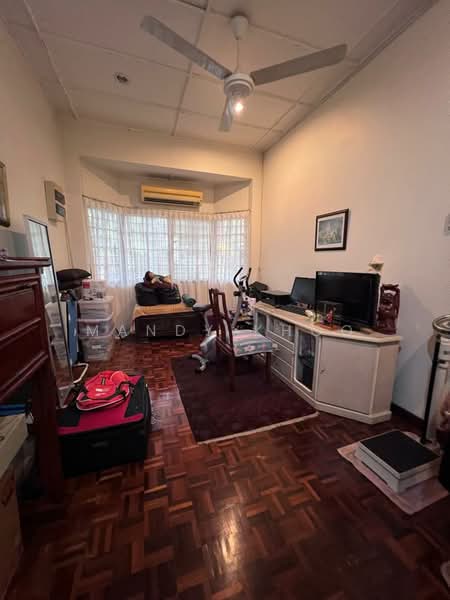 2-storey Terraced House for Sale in Taman TAR (Tun Abdul Razak) (Ampang) - Mandy Khoo - Study - PropertyGuru.com.my