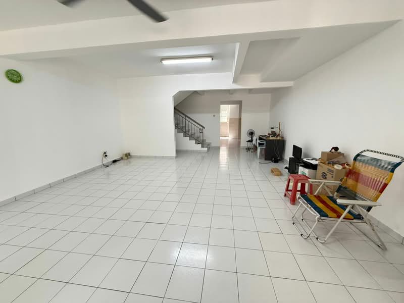 Subang Bestari untuk Untuk Dijual - RM 650,000, Mac 2026 - Living Room - PropertyGuru.com.my