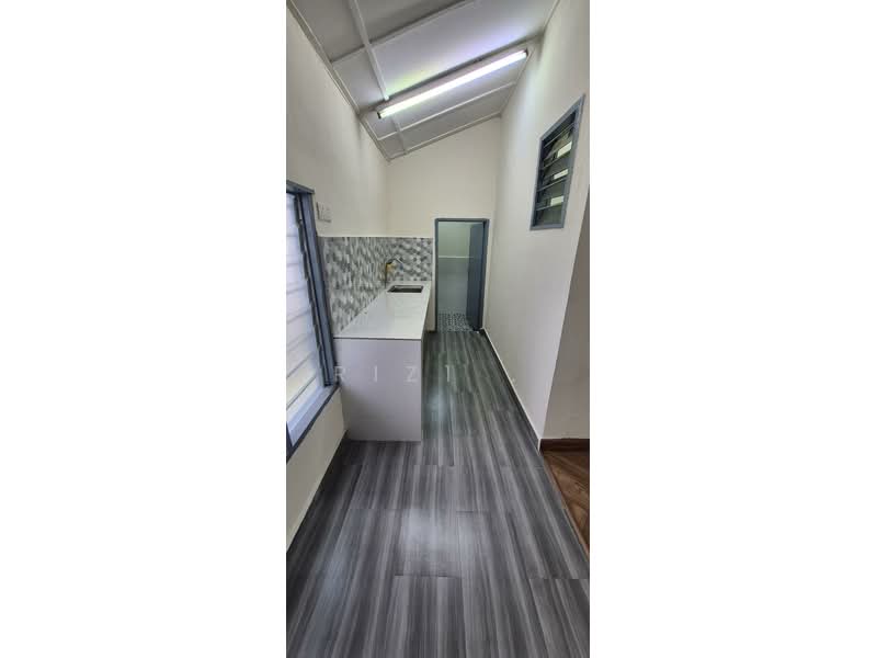 1-storey Terraced House for Rent in Taman Puchong Prima (Puchong) - RIZ1 . - Kitchen - PropertyGuru.com.my