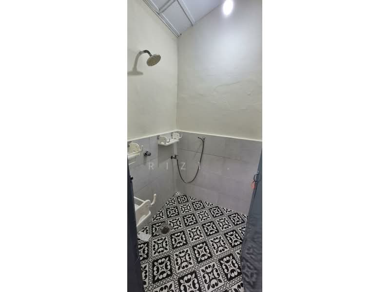 1-storey Terraced House for Rent in Taman Puchong Prima (Puchong) - RIZ1 . - Bathroom - PropertyGuru.com.my