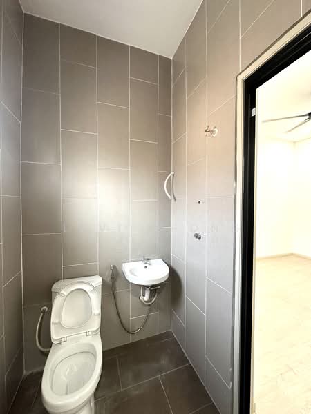 2.5-storey Terraced House for Sale in Taman Menglembu Impiana Adril (Menglembu) - Levi Chong - Bathroom - PropertyGuru.com.my