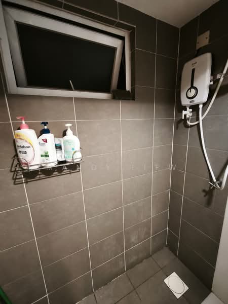 Condominium for Sale at First Residence (Residensi Unggul) - Mandy Liew - Bathroom - PropertyGuru.com.my