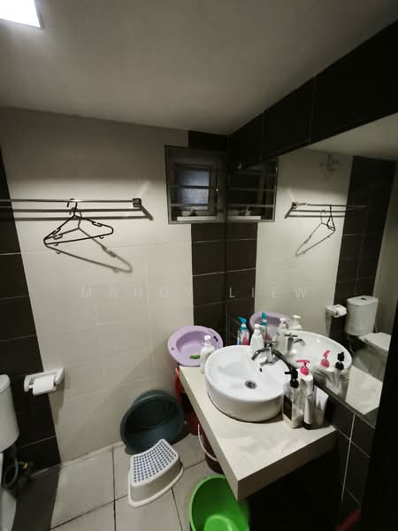 Condominium for Sale at First Residence (Residensi Unggul) - Mandy Liew - Bathroom - PropertyGuru.com.my