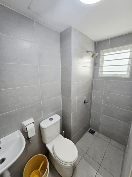 2-storey Terraced House for Sale in Cyberjaya (Selangor) - Syazue Wanie - Bathroom - PropertyGuru.com.my