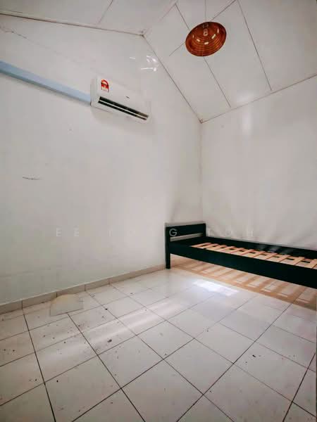 1-storey Terraced House for Sale in Kangkar Pulai (Skudai) - Ee Fong Toh - Bedroom - PropertyGuru.com.my