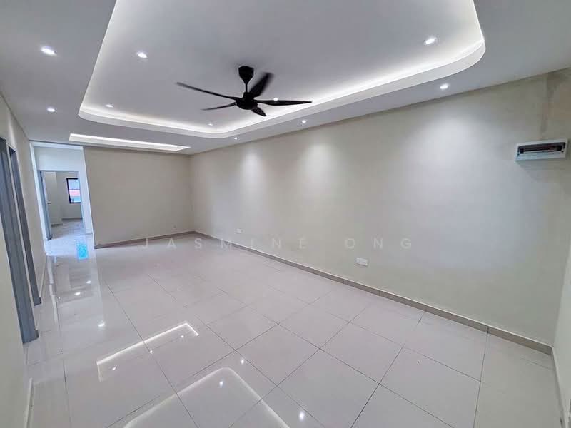 2-storey Terraced House for Sale in Johor Bahru (Johor) - Jasmine Ong - Living Room - PropertyGuru.com.my
