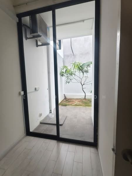 Cluster House for Sale in Bandar Seri Alam (Masai) - Ee Fong Toh - Exterior - PropertyGuru.com.my