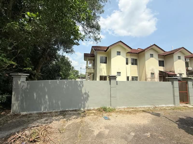 2-storey Terraced House for Sale in Taman Sierra Perdana (Masai) - Ee Fong Toh - Exterior - PropertyGuru.com.my