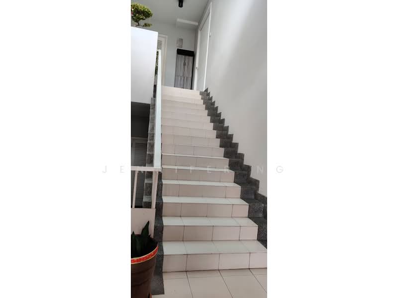 2.5-storey Terraced House for Sale in Putra Heights (Subang Jaya) - Jennifer Ng - Exterior staircase - PropertyGuru.com.my