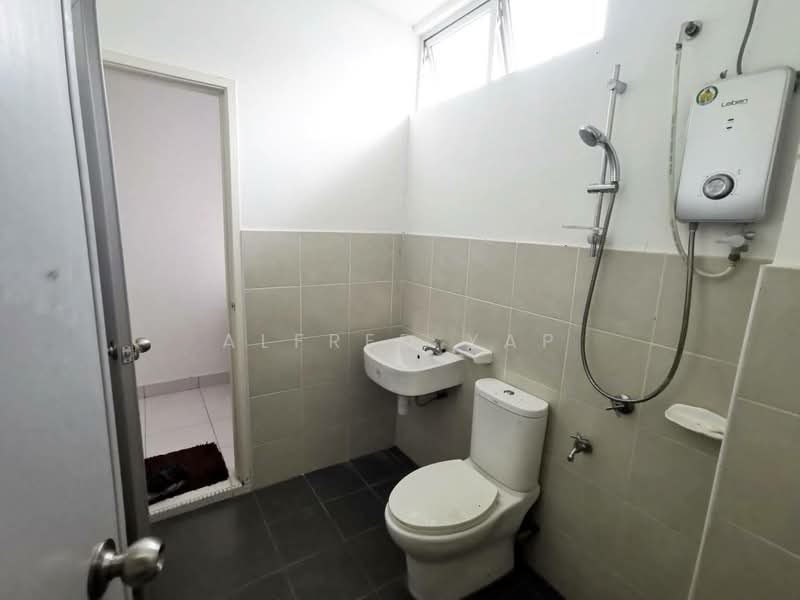 2-storey Terraced House for Sale in Pasir Gudang (Johor) - Alfred Yap - Bathroom - PropertyGuru.com.my
