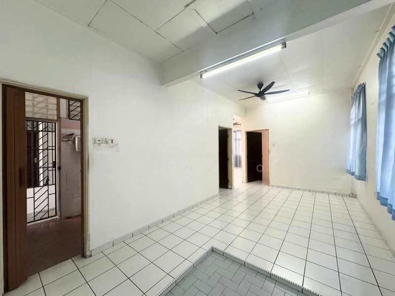 Taman Daya Tamans Dayas untuk Untuk Dijual - RM 550,000, Mac 2026 - Living Room - PropertyGuru.com.my
