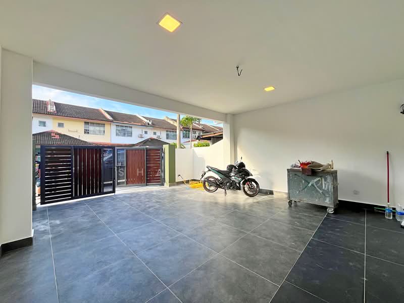 2-storey Terraced House for Sale in Mahkota Cheras (Cheras) - Shawn Lim - Exterior - PropertyGuru.com.my