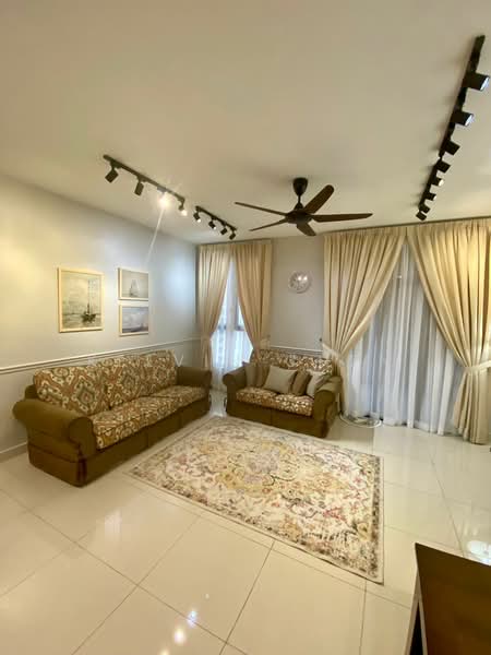Henna Residence @ The Quartz WM untuk Untuk Disewa - RM 2,900 /bulan, Mac 2026 - Living Room - PropertyGuru.com.my