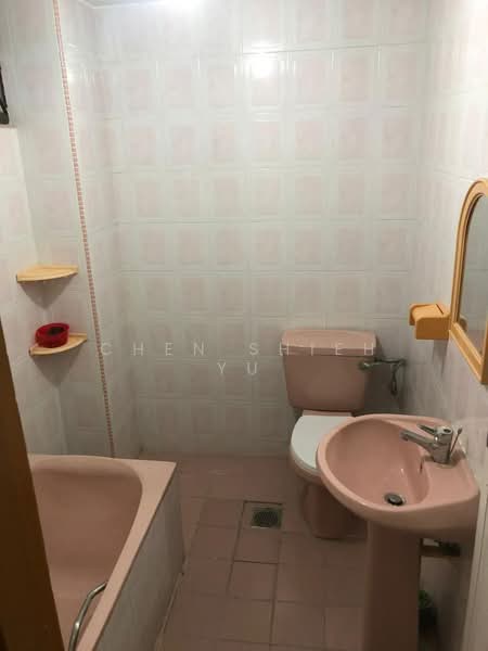 2-storey Terraced House for Sale in Taman Pelangi (Johor Bahru) - Chen Shieh Yu - Bathroom - PropertyGuru.com.my