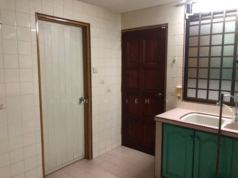 2-storey Terraced House for Sale in Taman Pelangi (Johor Bahru) - Chen Shieh Yu - Kitchen - PropertyGuru.com.my