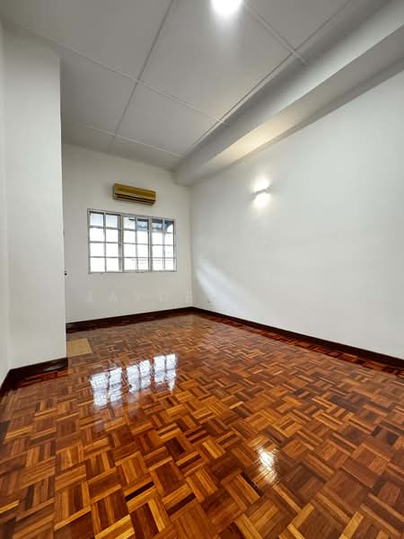 2.5-storey Terraced House for Sale in BANDAR PUCHONG JAYA (Puchong) - Jayden Lee - Interior - PropertyGuru.com.my