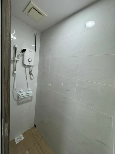 1-storey Terraced House for Sale in Taman Perling (Perling) - Win Tan - Bathroom - PropertyGuru.com.my