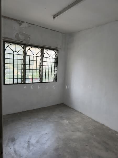 Apartment for Rent at Pangsapuri Seri Pulai - Venus Heng - Interior - PropertyGuru.com.my