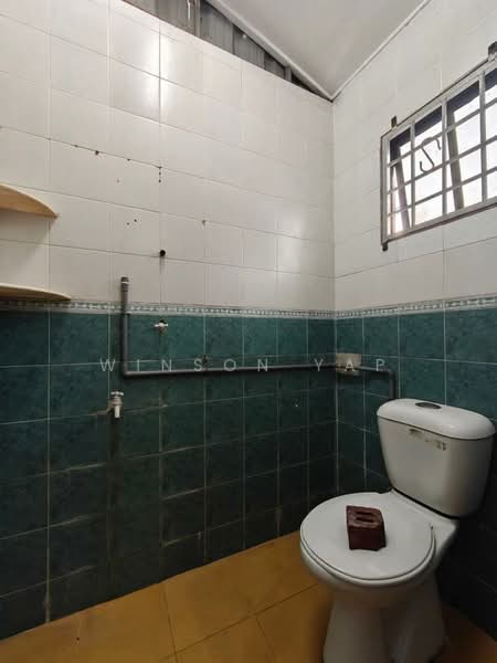1-storey Terraced House for Sale in Taman Molek (Johor Bahru) - Winson Yap - Bathroom - PropertyGuru.com.my