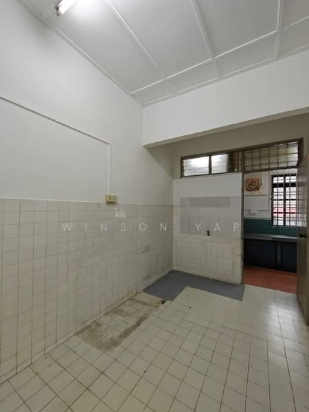 1-storey Terraced House for Sale in Taman Molek (Johor Bahru) - Winson Yap - Kitchen - PropertyGuru.com.my