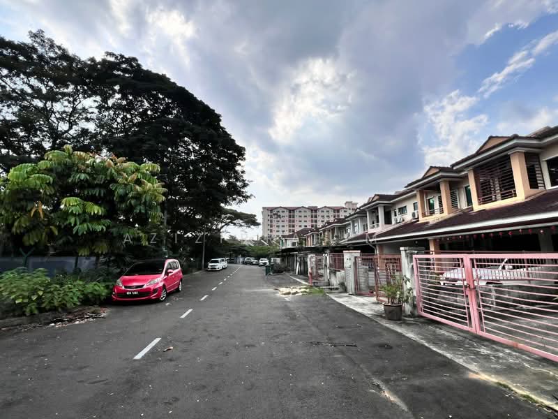 2-storey Terraced House for Sale in Kajang (Selangor) - Azizirrahim . - Exterior - PropertyGuru.com.my