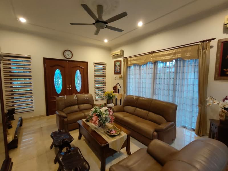 Banglo Pautan untuk Dijual di SS1 (Petaling Jaya) - Jackie Tan - Living Room - PropertyGuru.com.my