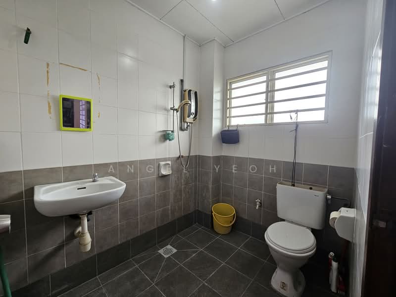 Taman Sungai Sering untuk Untuk Dijual - RM 1,150,000, Mac 2026 - Bathroom - PropertyGuru.com.my