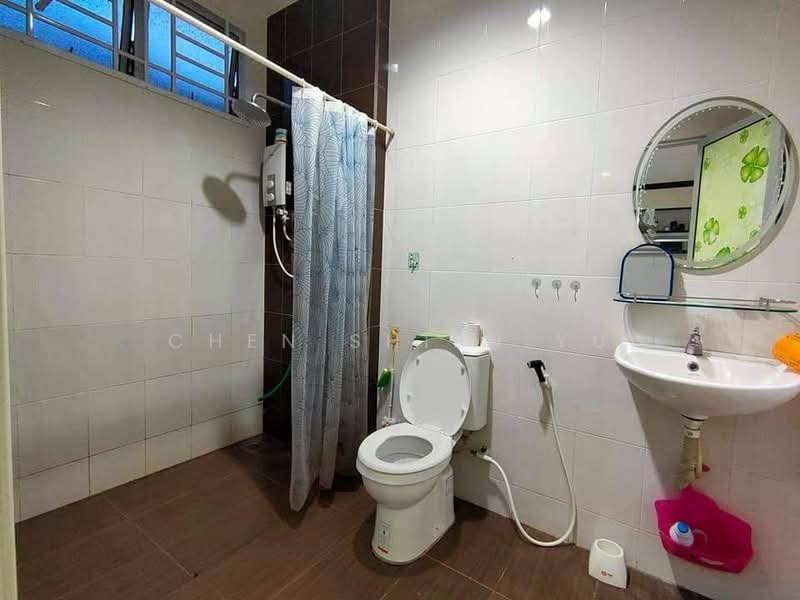 2-storey Terraced House for Sale in Taman Seri Orkid (Skudai) - Chen Shieh Yu - Bathroom - PropertyGuru.com.my