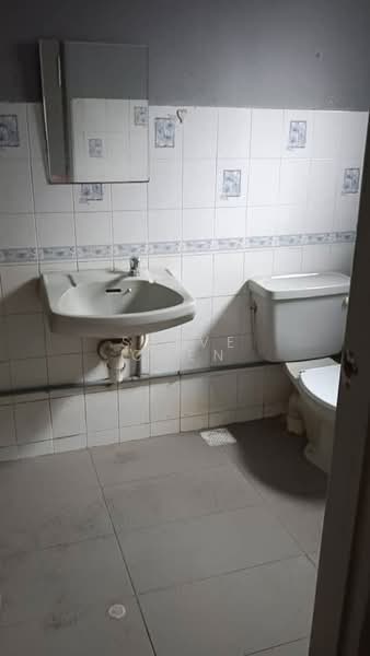 Sri Suajaya Condominium untuk Untuk Dijual - RM 290,000, Mac 2026 - Bathroom - PropertyGuru.com.my