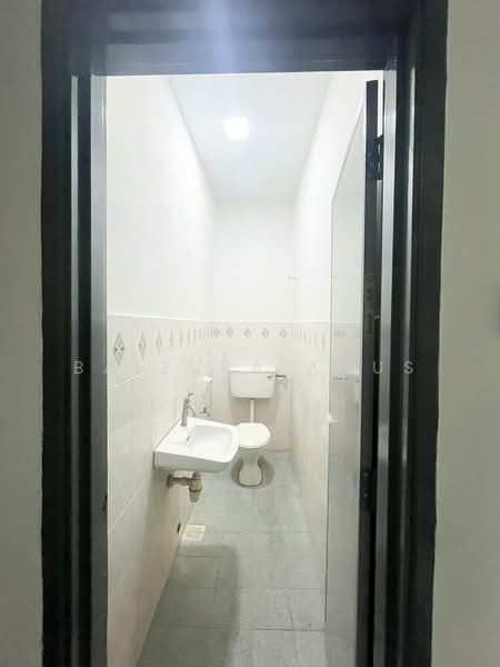 Taman Sri Haneco @ Semenyih untuk Untuk Dijual - RM 345,000, Mac 2026 - Bathroom - PropertyGuru.com.my