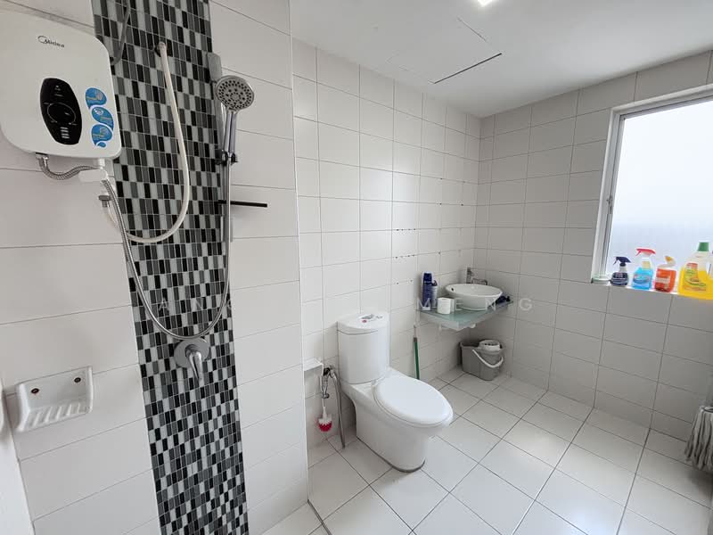 Service Residence for Rent at Greenfield Regency - Ang Wee Meng - Bathroom - PropertyGuru.com.my