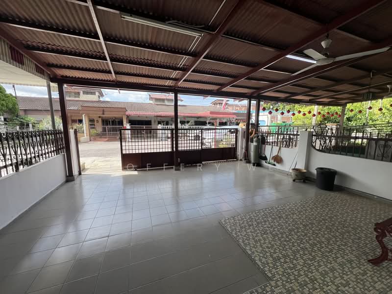 Bukit Beruang untuk Untuk Dijual - RM 430,000, Mac 2026 - Exterior - PropertyGuru.com.my