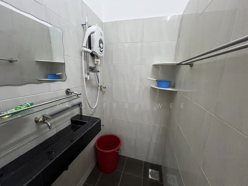 Bukit Beruang untuk Untuk Dijual - RM 430,000, Mac 2026 - Bathroom - PropertyGuru.com.my