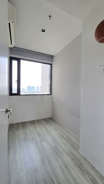 Service Residence for Rent at Lumi Tropicana - Sean Voon - Work Room with AC - PropertyGuru.com.my