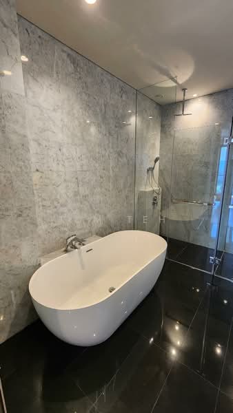 Conlay untuk Untuk Disewa - RM 9,600 /bulan, Apr 2026 - Bathroom - PropertyGuru.com.my