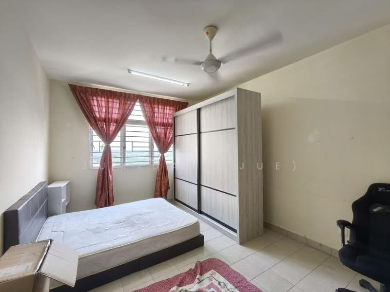 Untuk Disewa - Larai