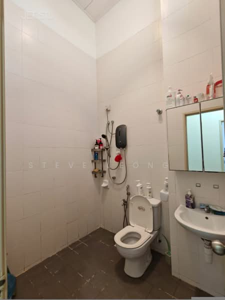 2-storey Terraced House for Sale in Setia Impian (Setia Alam) - Steve Leong . - Bathroom - PropertyGuru.com.my