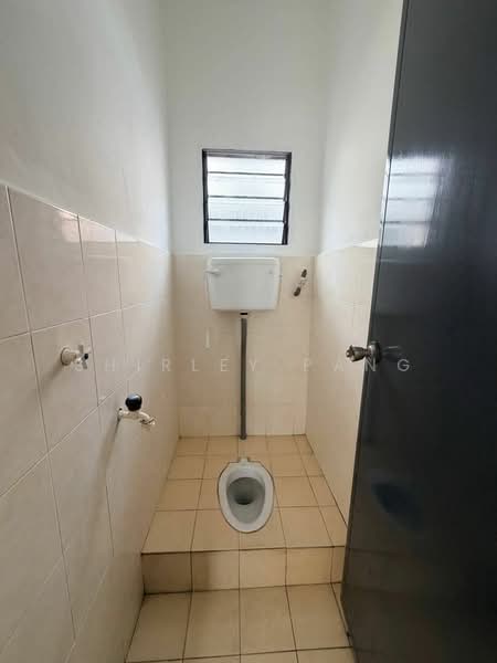 2-storey Terraced House for Sale in Taman Nusantara (Iskandar Puteri (Nusajaya)) - Shirley Pang - Bathroom - PropertyGuru.com.my