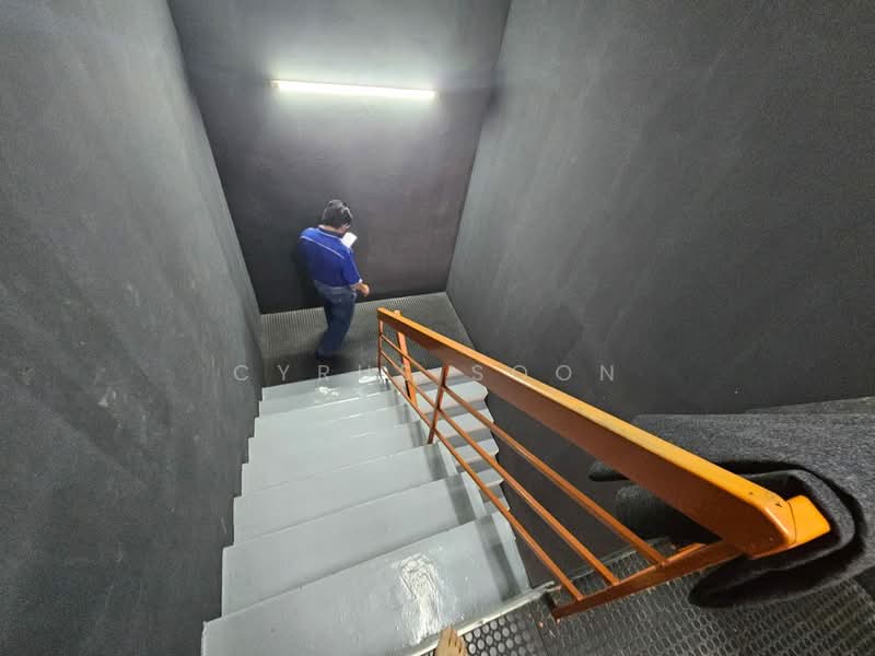 Factory for Sale in Glenmarie (Selangor) - Cyrus Soon - Corridor - PropertyGuru.com.my