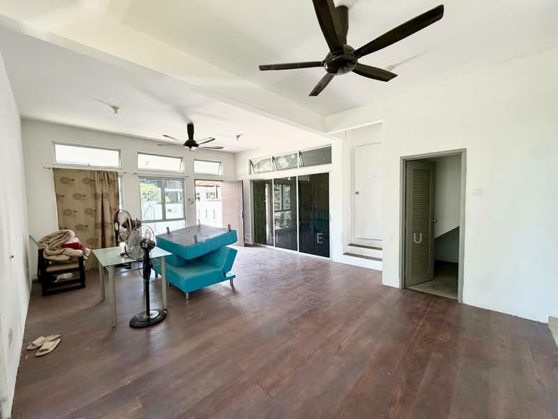 2-storey Terraced House for Sale in Rini Hills 2 (Skudai) - Chen Shieh Yu - Living Room - PropertyGuru.com.my