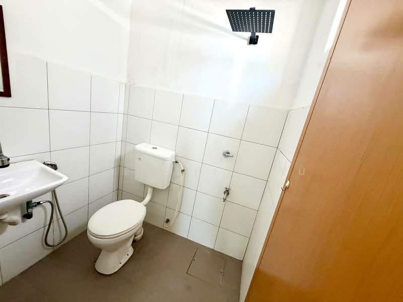 2-storey Terraced House for Sale in Rini Hills 2 (Skudai) - Chen Shieh Yu - Bathroom - PropertyGuru.com.my