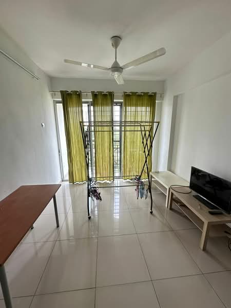 Forest Green untuk Untuk Disewa - RM 1,280 /bulan, Mac 2026 - Living Room - PropertyGuru.com.my