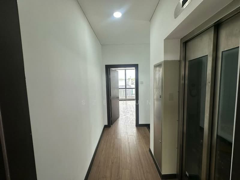 Terraced House for Sale in Laman Glenmarie (Shah Alam) - Sze Mun - Corridor - PropertyGuru.com.my