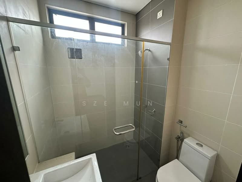Terraced House for Sale in Laman Glenmarie (Shah Alam) - Sze Mun - Bathroom - PropertyGuru.com.my