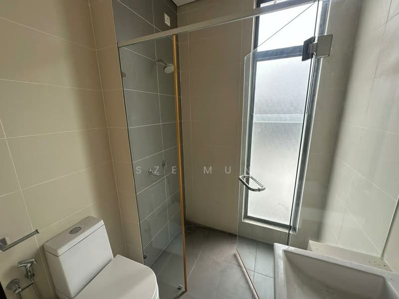Terraced House for Sale in Laman Glenmarie (Shah Alam) - Sze Mun - Bathroom - PropertyGuru.com.my