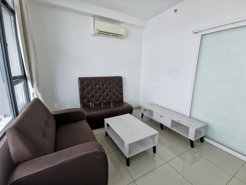 Centrestage Designer Suite untuk Untuk Disewa - RM 1,600 /bulan, Mac 2026 - Living Room - PropertyGuru.com.my