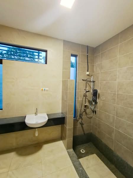 Cluster House for Rent in Taman Adda Heights (Tebrau) - Daniel Ling - Bathroom - PropertyGuru.com.my