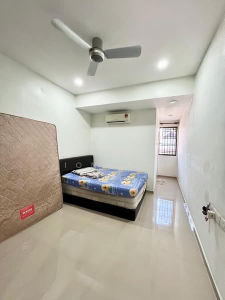 2-storey Terraced House for Sale in Taman Skudai Baru (Skudai) - Fion Choo - Bedroom - PropertyGuru.com.my