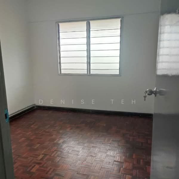 Taman Pekaka Block 33 untuk Untuk Disewa - RM 1,000 /bulan, Mac 2026 - Interior - PropertyGuru.com.my